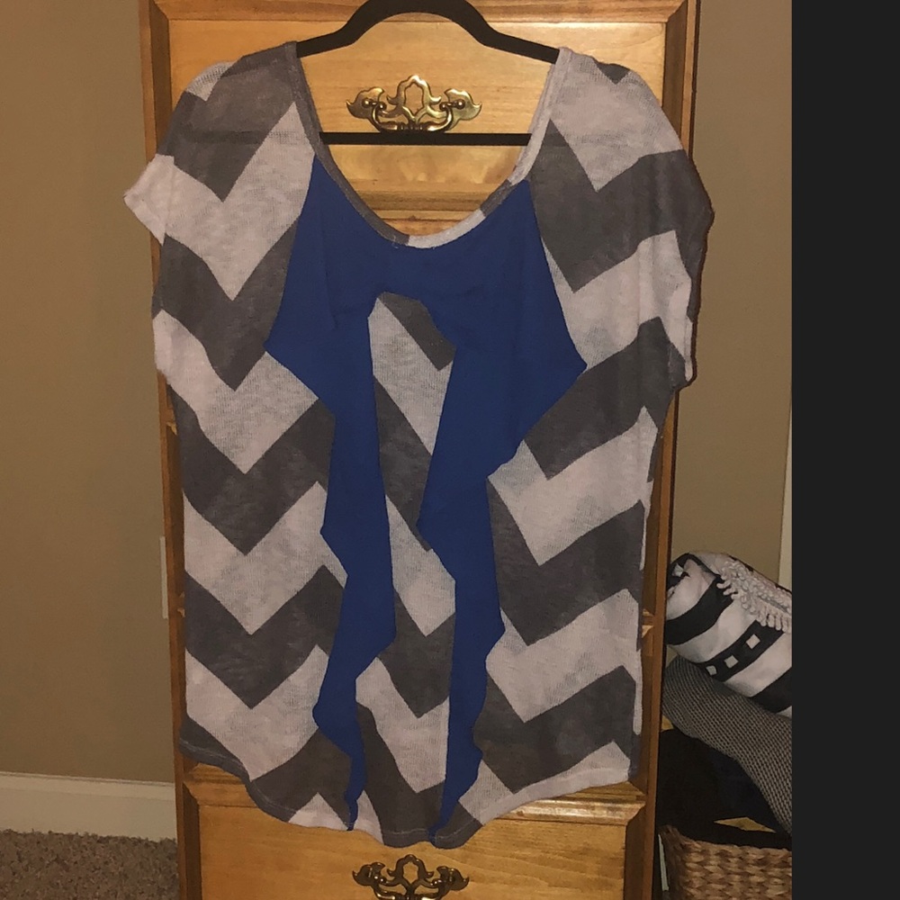 Chevron top - Picture 2 of 2